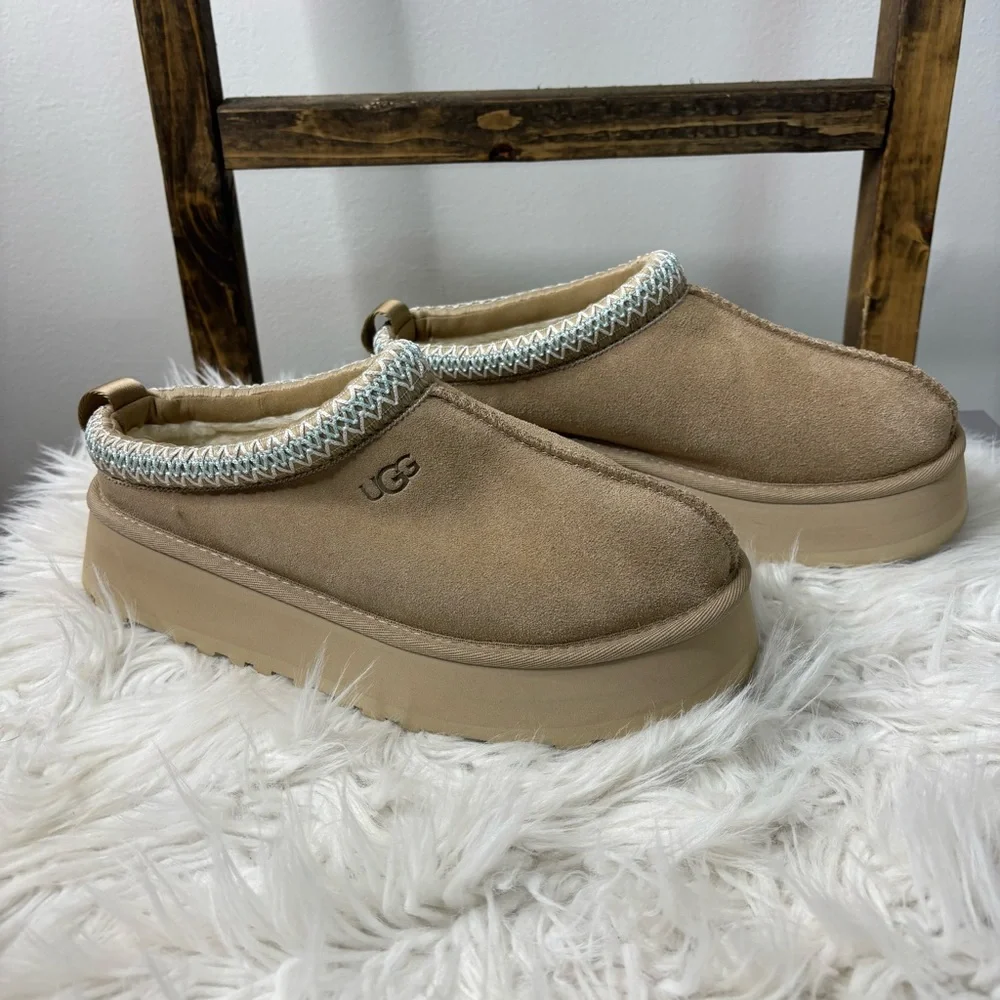 UGG Tazz Platform Slipper Sand Boots - Picture 2 of 11